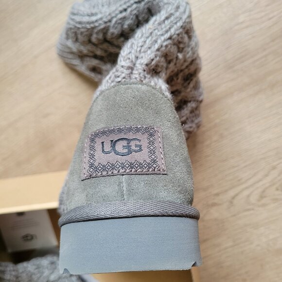 UGG Classic Cardi Cabled Knit Grey Women's Boots Size 8 - Picture 7 of 9